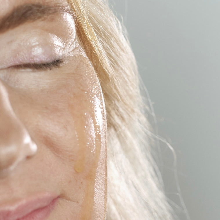 6-in-1 Miracle Cleansing Oil & Moisturizer